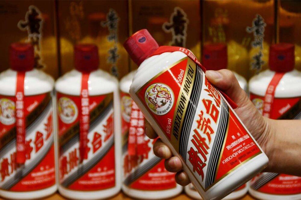 茅台神話破滅|一日內連環四次加價 因需求斷層年輕人不買帳?