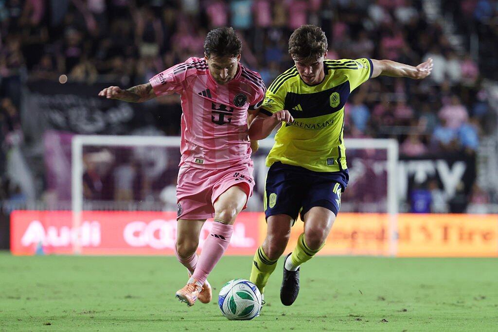 美斯雖已38歲!但如擁有讓時間停頓的超能力!拆解世紀球王技術之謎