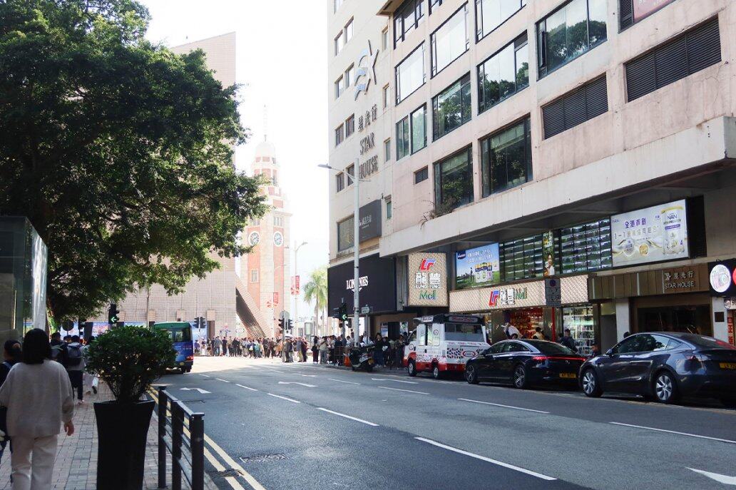 尖沙咀星光行呎價暴跌|20年慘賺10萬!呎價慘輸新界公屋