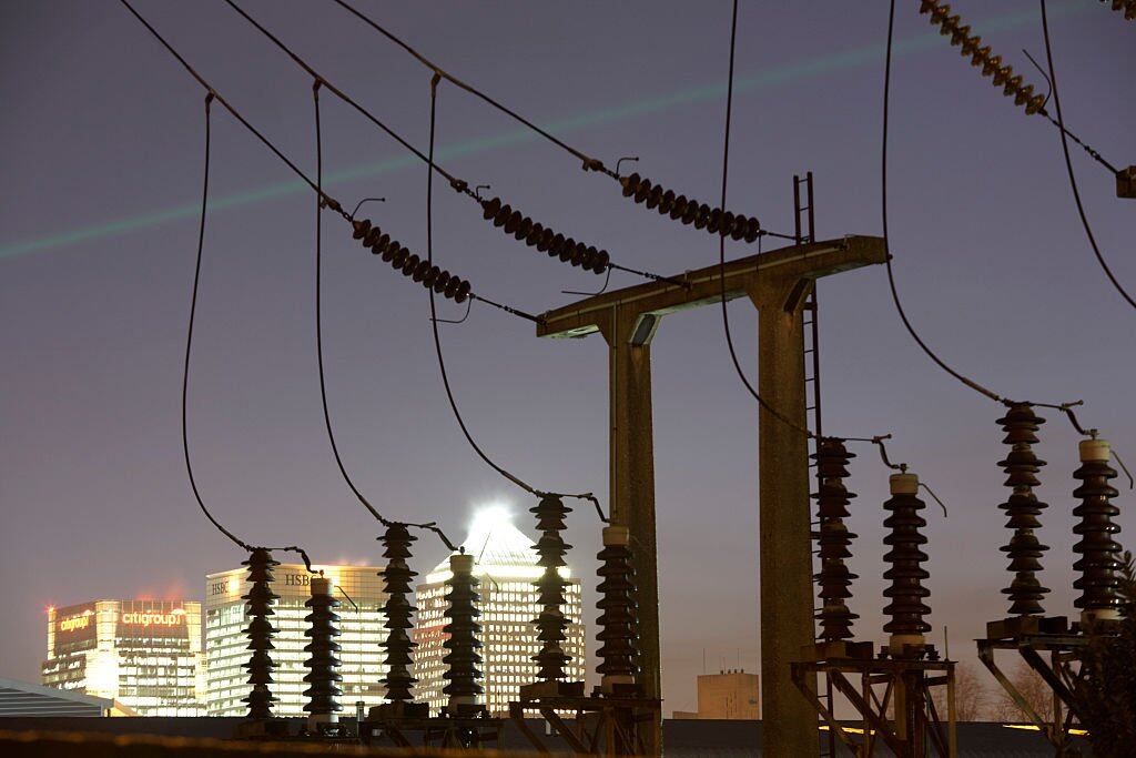 長和系撤出英國?| 長江基建、電能、長實聯手套現1,107億 解構UKPN投資16年翻6倍的神話