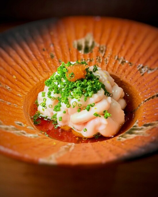 弥泩Sushi Yayoi|感受龍師傅的壽司哲學!傳統江戶前壽司與新派融合酒肴的體驗