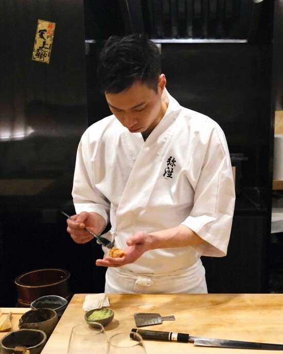 弥泩Sushi Yayoi|感受龍師傅的壽司哲學!傳統江戶前壽司與新派融合酒肴的體驗