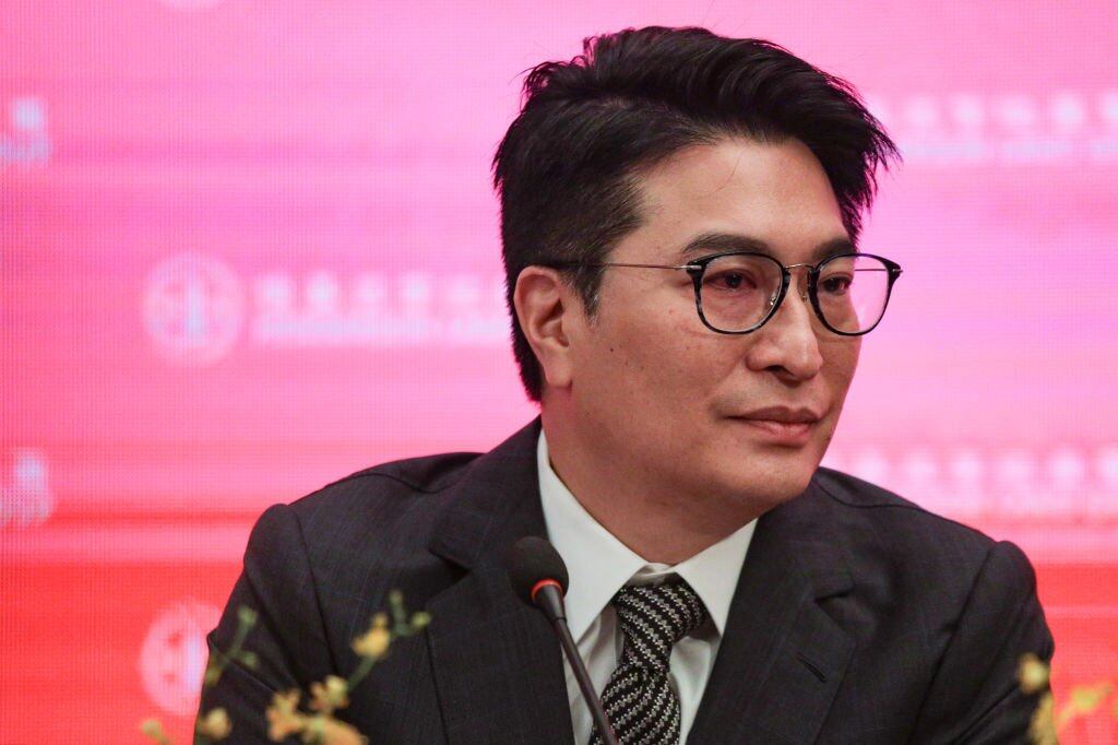 2026年《福布斯》香港10大富豪榜|富豪總淨資產大幅增加!排名背後又代表甚麼?