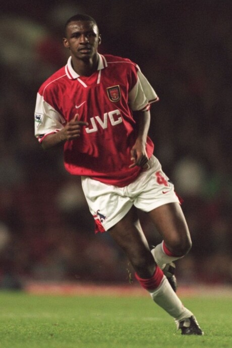 韋拉Patrick Vieira|兇悍與優雅並存 阿仙奴黃金時代的支柱