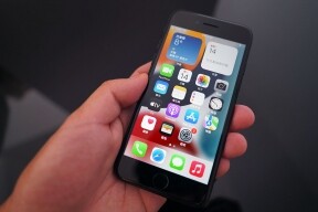 iPhone SE3開箱!A15 Bionic晶片+5G+Touch ID=性價比極高入門機 iPhone SE3開箱!A15 Bionic晶片+5G+Touch ID=性價比極高入門機
