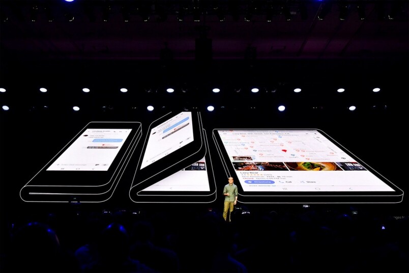 屏幕都可以對摺！Samsung預告將推出新世代摺機！手機市場將進入新世代？