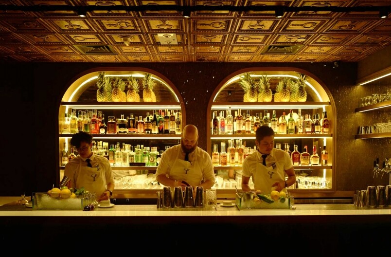 2021年「亞洲50最佳酒吧」（Asia's 50 Best Bars）名單出爐，香港9間上榜。當中主打Mezcal的Coa更登上榜首，成為亞洲酒吧一哥。《Esquire》馬上介紹這些得獎香港酒吧！