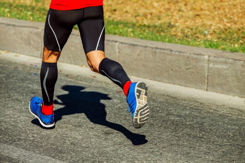 【壓力襪作用】跑步後減低肌肉酸痛？壓力襪預防靜脈曲張以外的3大功效