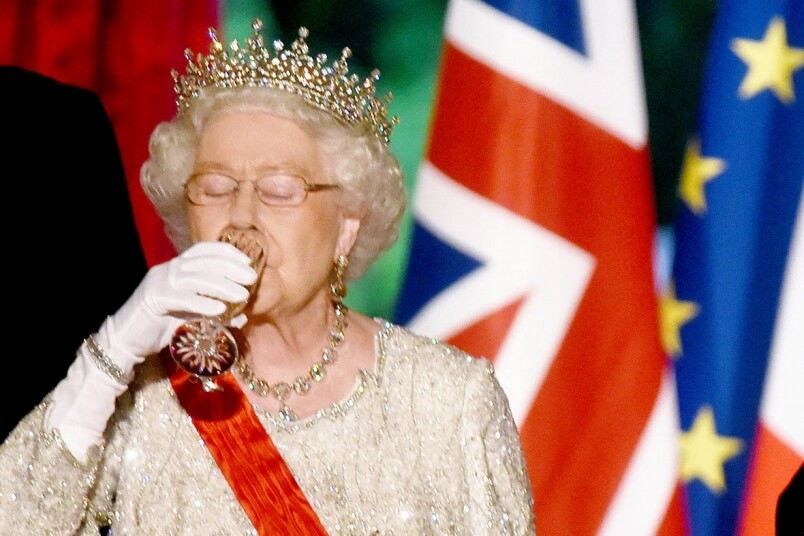 英女皇、queen elizabeth ii、Dry Martini、葡萄酒