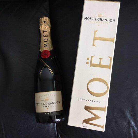 所以Moët et Chandon有一款叫Imperial的香檳，就是為了紀念拿破崙而命名。