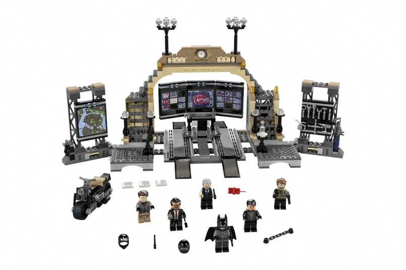 Robert Pattinson主演的新版《蝙蝠俠》上畫，LEGO亦發佈了多款電影周邊產品，其中這套76183
