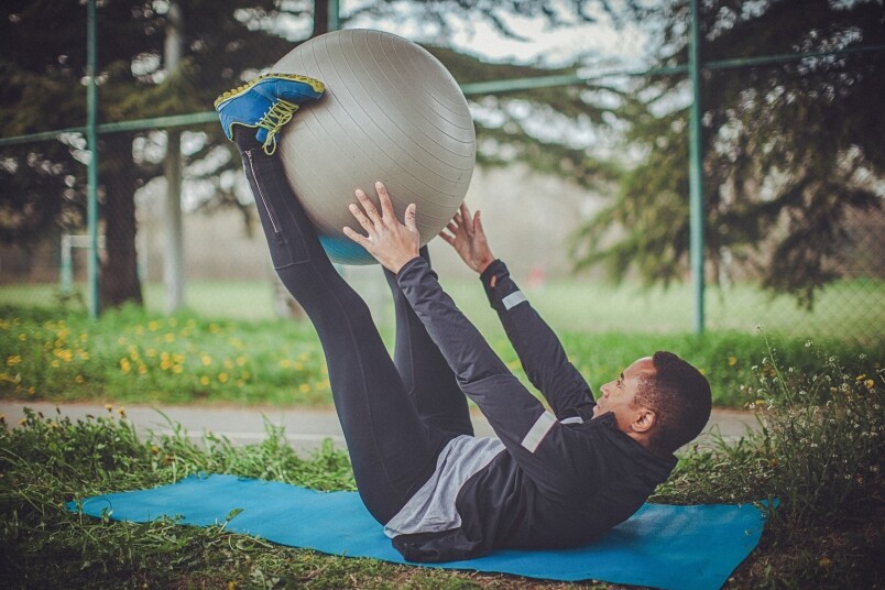 4式瑜加球訓練加強核心肌群！想有靚腹肌就要加把勁