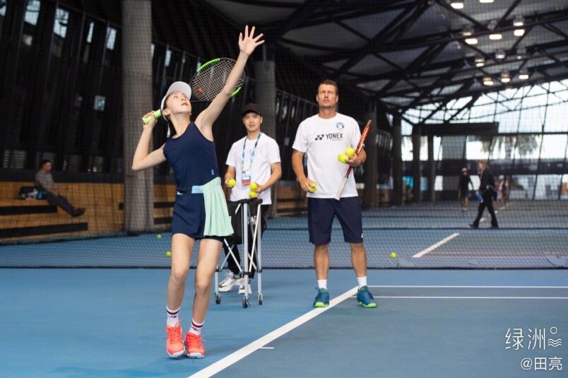 「感謝澳洲傳奇巨星休伊特(Lleyton Hewitt)的大師課程,小朋友的網球水平更進一步 「感謝澳洲傳奇巨星休伊特(Lleyton Hewitt)的大師課程,小朋友的網球水平更進一步