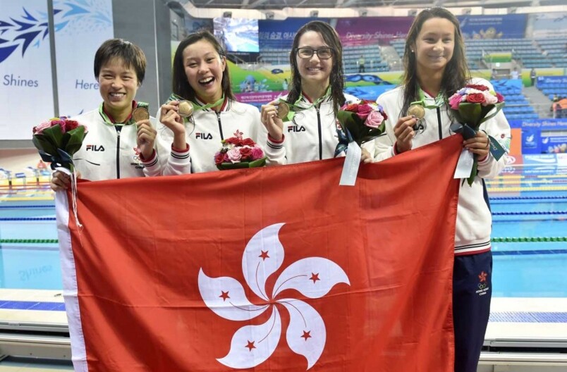 如此優秀的運動員,當然早早就代表香港出戰,她曾參與過仁川亞運、里約 如此優秀的運動員,當然早早就代表香港出戰,她曾參與過仁川亞運、里約