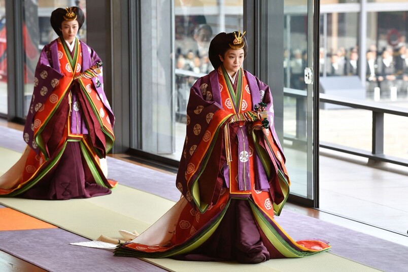 日皇德仁登基丨只有女兒的他如何繼位？丨到底日本皇室如何運作？