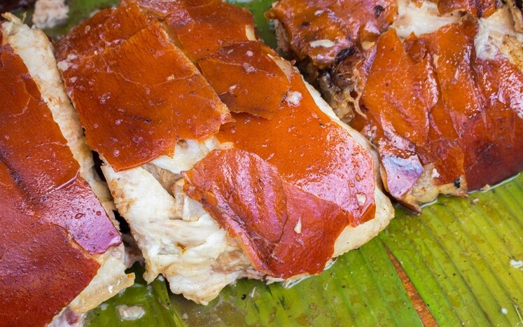 烤豬 (Lechon) 烤豬 (Lechon)