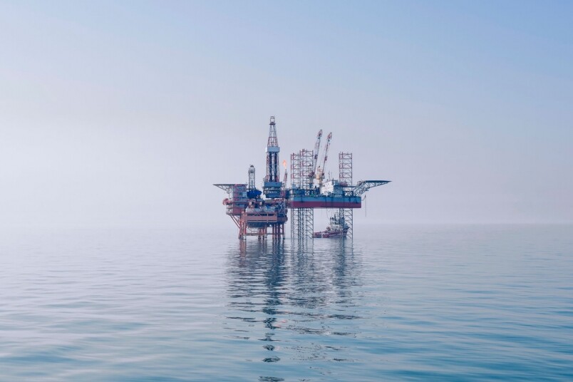 「三桶油」之中，中海油的中上游業務佔比較高，業務集中在勘探及開採，由於