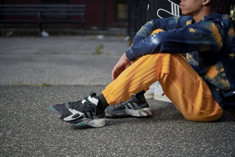 全新adidas Originals Streetball 2019秋冬鞋款系列現已陸續上架。 adidas Originals Flagship Store地址:銅鑼灣Fashion Walk京 全新adidas Originals Streetball 2019秋冬鞋款系列現已陸續上架。 adidas Originals Flagship Store地址:銅鑼灣Fashion Walk京