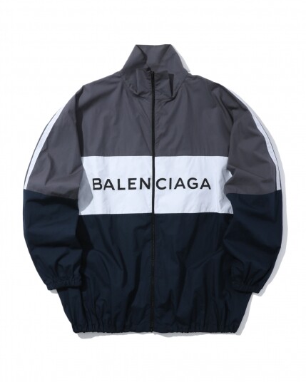 Balenciaga灰色風褸 $6,500 Balenciaga灰色風褸 $6,500