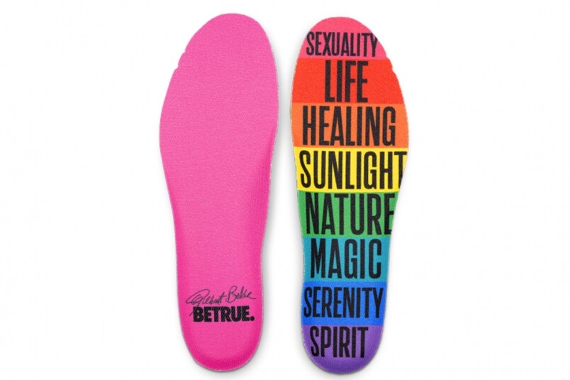 Nike Air Tailwind 79 Betrue的鞋墊則盡情用上彩虹色調! Nike Air Tailwind 79 Betrue的鞋墊則盡情用上彩虹色調!