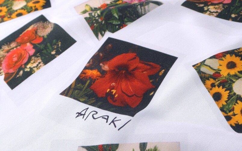 荒木經惟 X Virgil Abloh X 藤原浩 可穿上的攝影作品《花曲》 展示花之將萎的美