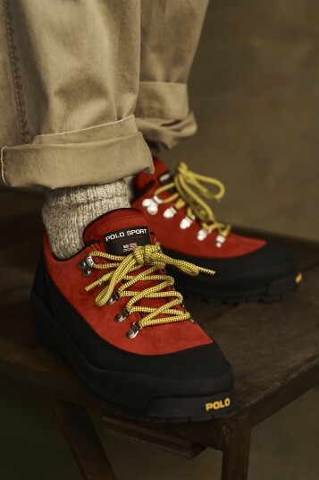 限量版Polo Sport Outdoors別注系列共推出10款單品,將於11月14日在全球指定Ralph Lauren 限量版Polo Sport Outdoors別注系列共推出10款單品,將於11月14日在全球指定Ralph Lauren