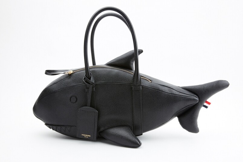 Thom Browne 鯊魚造型手袋 $21,000