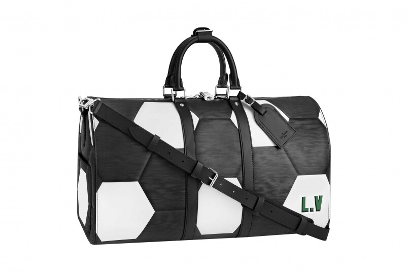 Louis Vuitton 世界盃特別版的行李袋