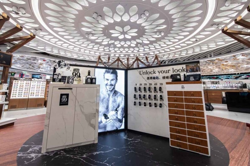 碧咸一向是男士們的潮流指標，他的美容及護膚品牌House 99與香港國際機場的新羅免稅店合作，於零售概念店Beauty&You開設亞洲首間期間限定店。