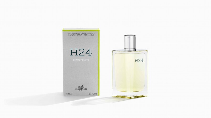 香水瓶的設計製作也是一項挑戰,以精湛的玻璃工藝製作出造型簡約的 香水瓶的設計製作也是一項挑戰,以精湛的玻璃工藝製作出造型簡約的