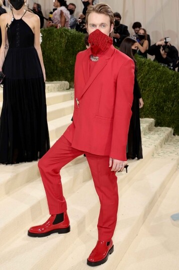 Finneas O'Connell in Givenchy Finneas O'Connell in Givenchy