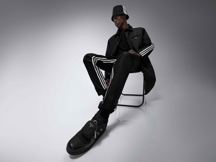 糅合 Prada 的精湛工藝與 adidas 的創新運動服裝設計，延續兩個品牌對關鍵可持