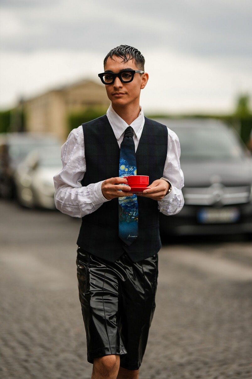Tie style Tie style
