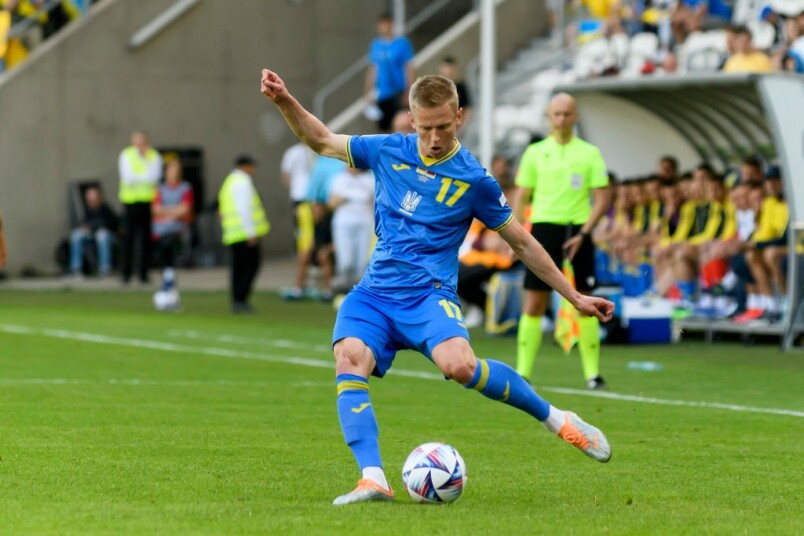 左閘:辛真高 (Oleksandr Zinchenko) 左閘:辛真高 (Oleksandr Zinchenko)