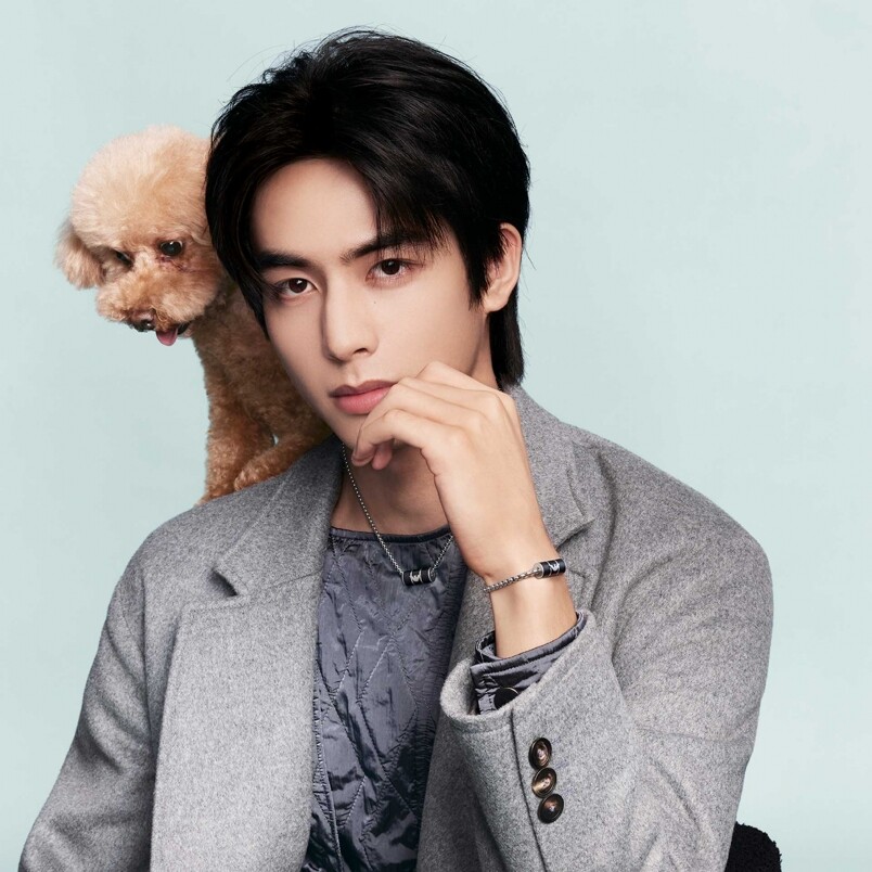 黑色漆器幸運珠項鍊 (HK$1,350)、Emporio Armani 黑色漆器幸運珠滑扣手鍊(HK$1150) 黑色漆器幸運珠項鍊 (HK$1,350)、Emporio Armani 黑色漆器幸運珠滑扣手鍊(HK$1150)