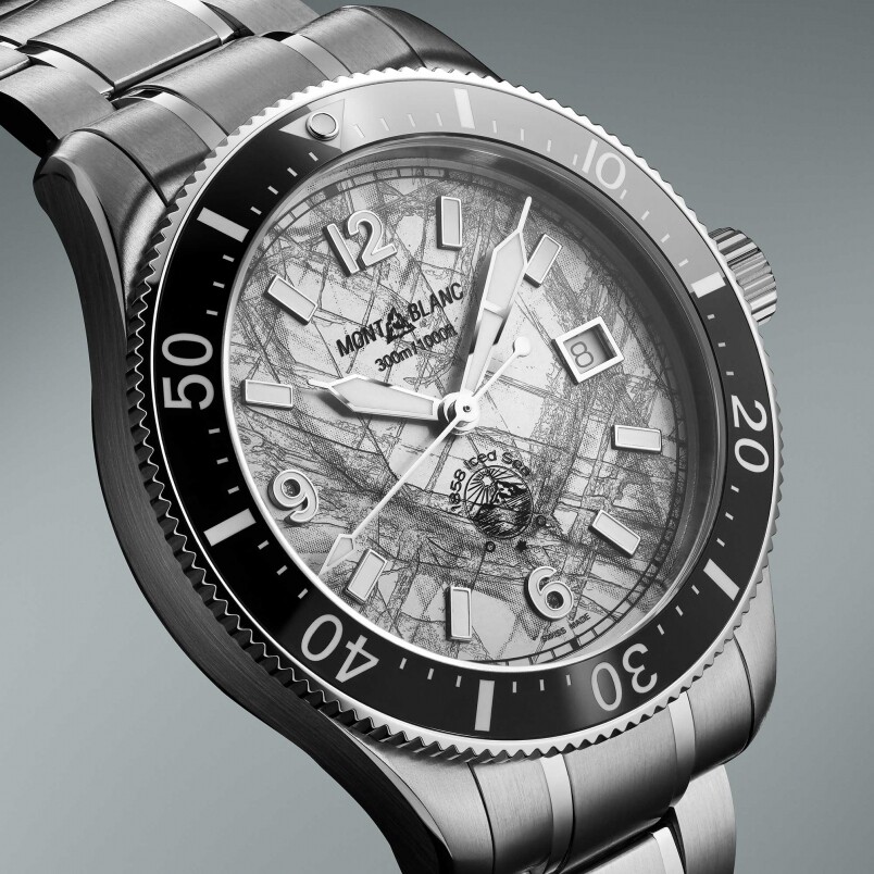Montblanc 1858 Iced Sea 日期顯示自動機械腕錶