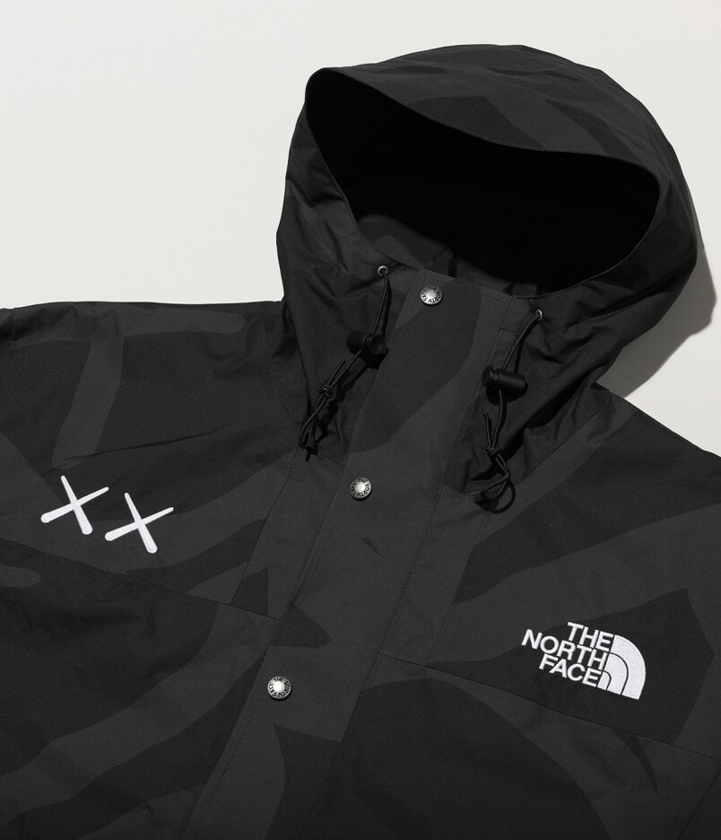 改玩黑白雙色+經典羽絨與大熱Fleece外套丨The North Face XX KAWS聯乘第二回沙田新店率先發售 改玩黑白雙色+經典羽絨與大熱Fleece外套丨The North Face XX KAWS聯乘第二回沙田新店率先發售