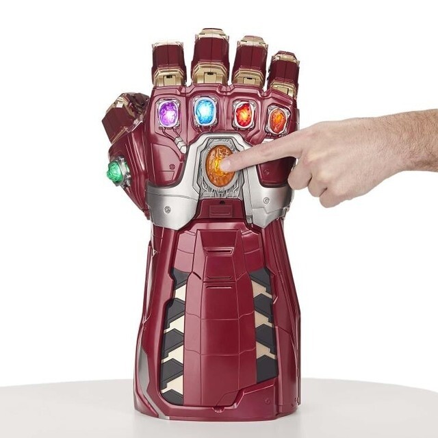 與Hot Toys早前發佈的納米手套(Nano Gauntlet)略有不同,力量手套(Power Gauntlet)所指的是變型 與Hot Toys早前發佈的納米手套(Nano Gauntlet)略有不同,力量手套(Power Gauntlet)所指的是變型
