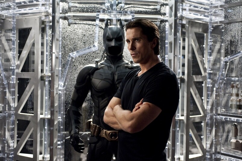 Christopher Nolan的《蝙蝠俠》（Dark Knight）三部曲，被譽為近代最出色的蝙蝠俠電影，飾演主角Bruce