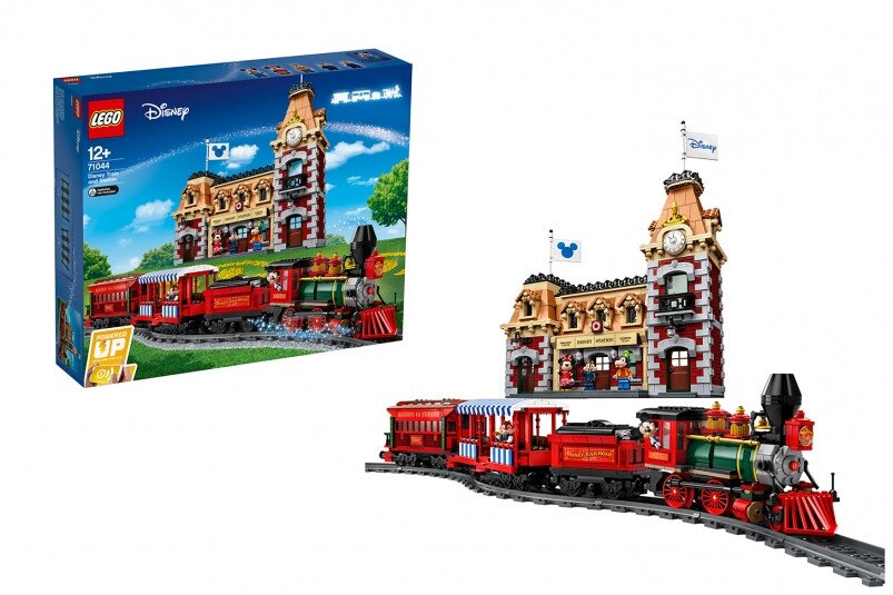 LEGO Disney 71044 Disney Train and Station要成功偷運以上兩套LEGO回家，男士總不能只是想自己，如