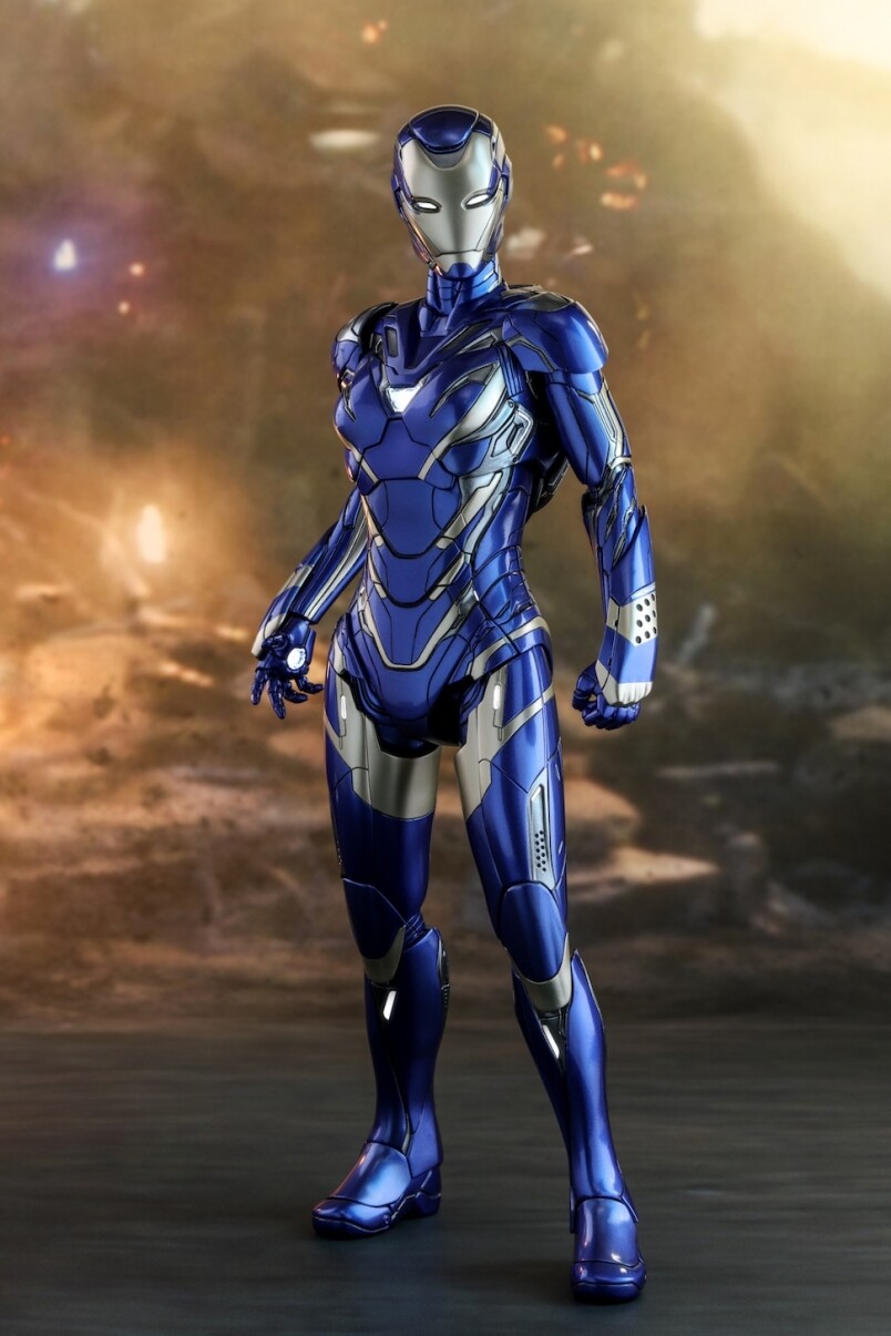 雖然Pepper Potss於《鐵甲奇俠3》也曾穿起過Iron Man的戰衣，但Rescue裝甲則是Tony Stark特意