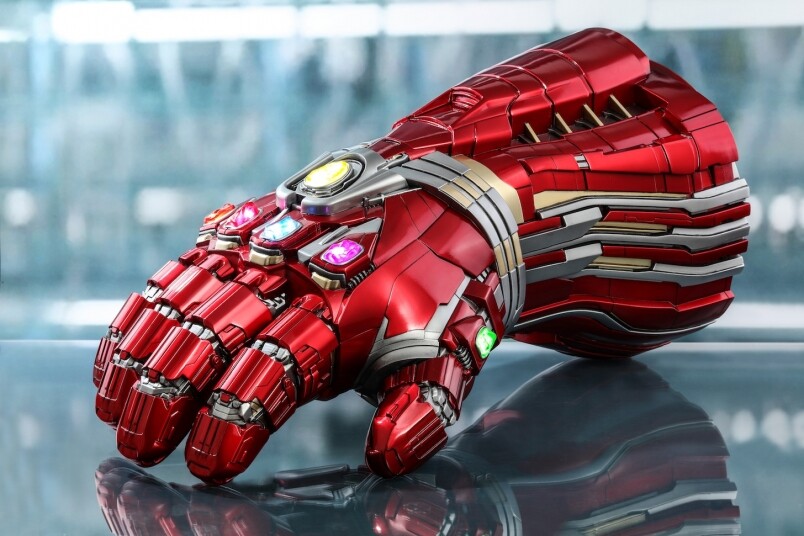 除了Rescue 1:6比例合金珍藏人偶,同時發佈的還有1:1 Nano Gauntlet(Hulk version);正是變型 除了Rescue 1:6比例合金珍藏人偶,同時發佈的還有1:1 Nano Gauntlet(Hulk version);正是變型