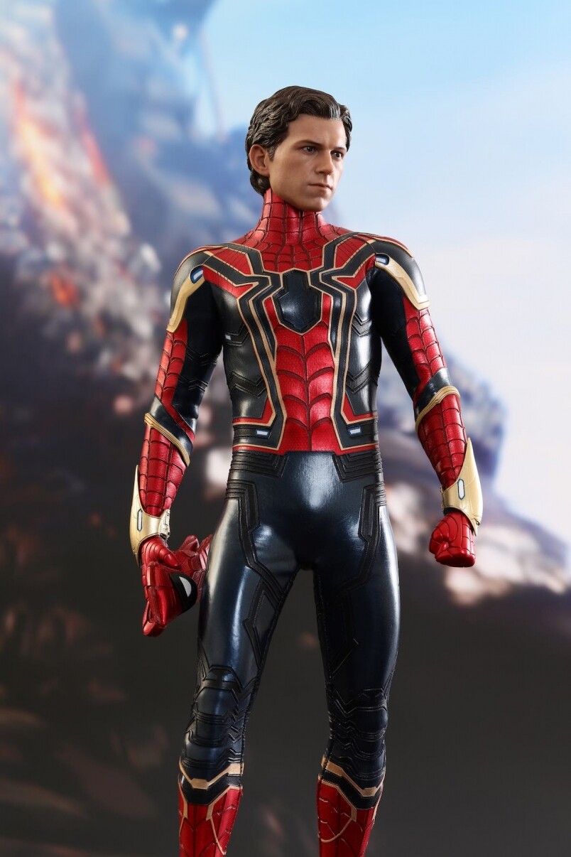 Hot Toys Spider Man Avengers