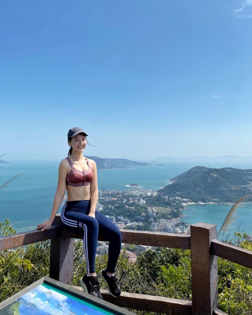 不過如果貪靚貪涼爽,去穿bra top、短褲的話又有甚麽問題?筆者不時行山也 不過如果貪靚貪涼爽,去穿bra top、短褲的話又有甚麽問題?筆者不時行山也