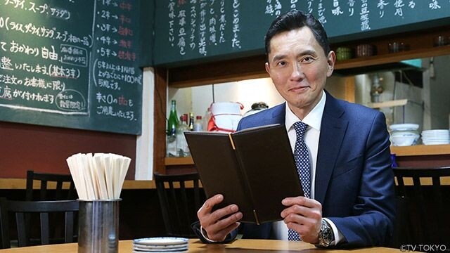 現實中的松重豐,雖然拍過很多關於美食的作品,但他本人其實對美食並 現實中的松重豐,雖然拍過很多關於美食的作品,但他本人其實對美食並