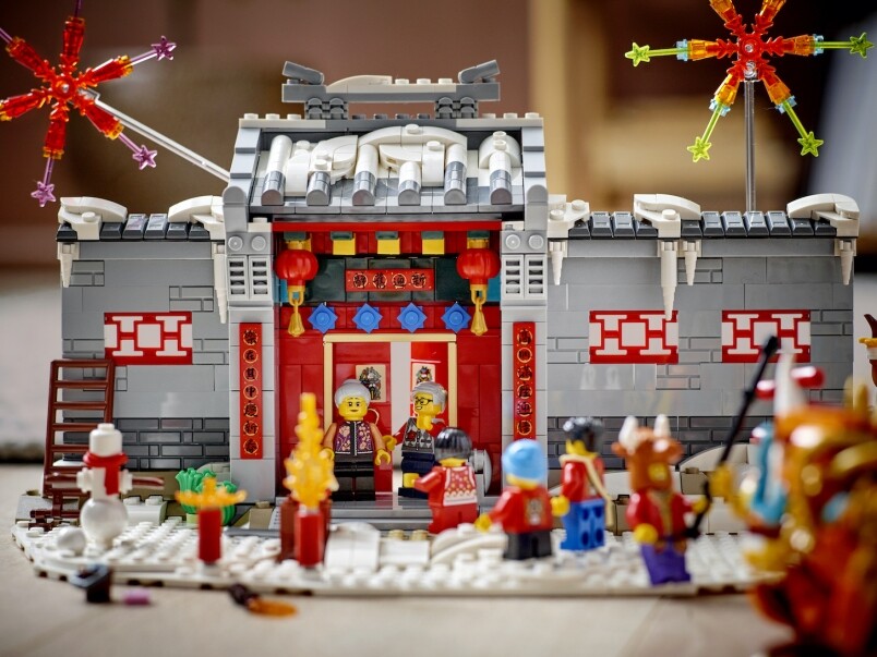 像前年的舞龍、團年飯，以及去年的廟會、舞獅，今年LEGO亦精心設計了兩款以