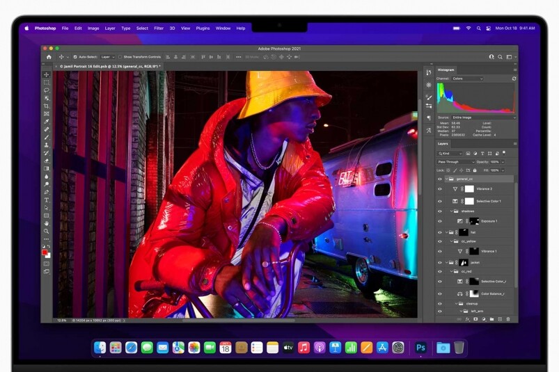 全新世代的MacBook Pro設計更加平面化,機面機底都有更多平整的設計,而外觀 全新世代的MacBook Pro設計更加平面化,機面機底都有更多平整的設計,而外觀