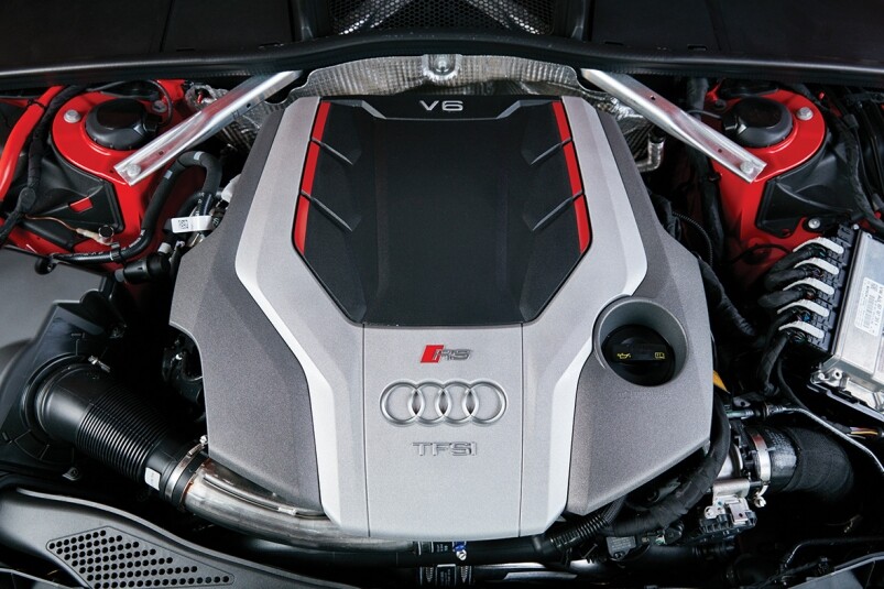 配置了全新研發的2.9公升V6雙渦輪增壓引擎，最大馬力450匹