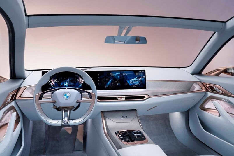 如今的車廂設計，中控台肯定會以輕觸屏幕作為賣點，由資訊屏到中控台