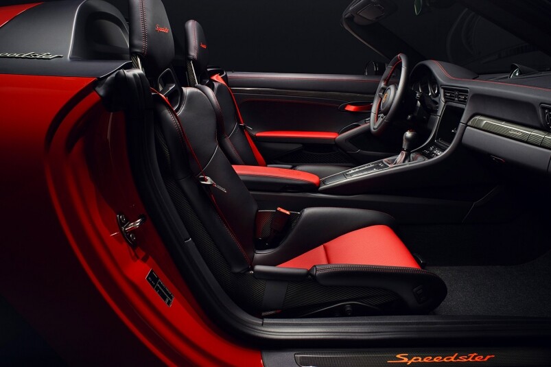 巴黎車展系列丨延續系列的Porsche 911 Speedster 巴黎車展系列丨延續系列的Porsche 911 Speedster